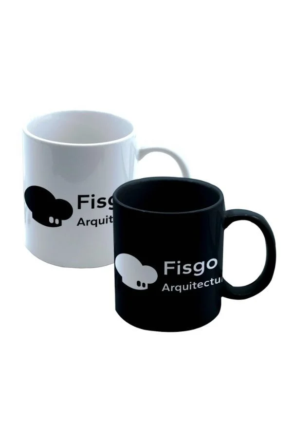 Taza blanca y negra premio Fisgo
