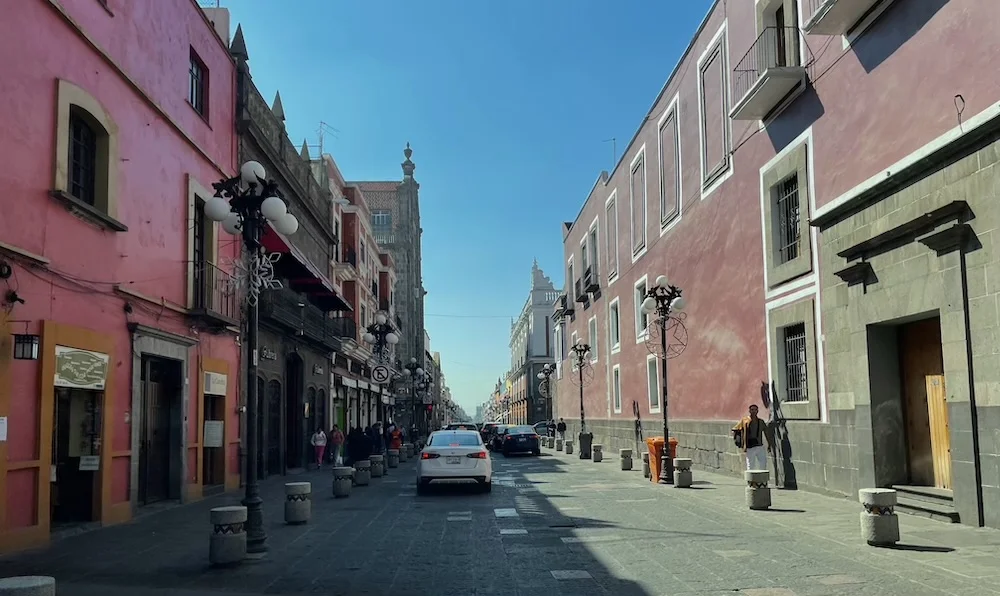 Calle a un punto de fuga
